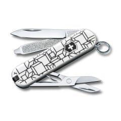 Victorinox 0.6223.L2105 Classic Cubic Illusion Desenli 2021 Limitli Çakı