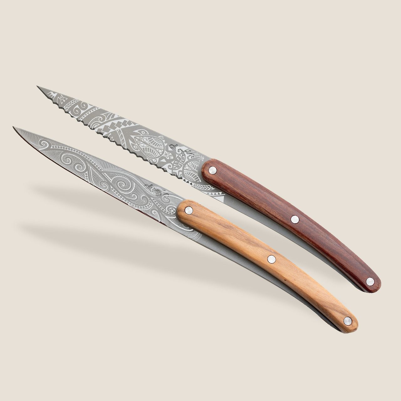 2 Deejo Paring Knives, Olive and Coral Wood / Polynesian and Pacific Bıçak Seti
