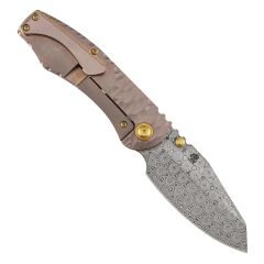 Kansept Caveman | Gül Altın Eloksallı ve Taşlanmış Titanyum, CNC İşlenmiş Kaya Desenli Sap | Damascus Çelik Çakı | K1110A6