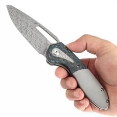KANSEPT Thoth | Kumlanmış Titanyum + Arktik Fırtına Karbon Sap | Damascus Çelik Çakı | K1075A2