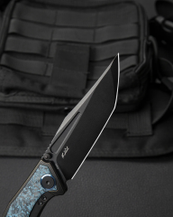 BESTECH TOGATTA BT2102H Titanyum +Siyah Ve Mavi Karbon Fiber Kakma Sap: 3,74'' M390 Blade