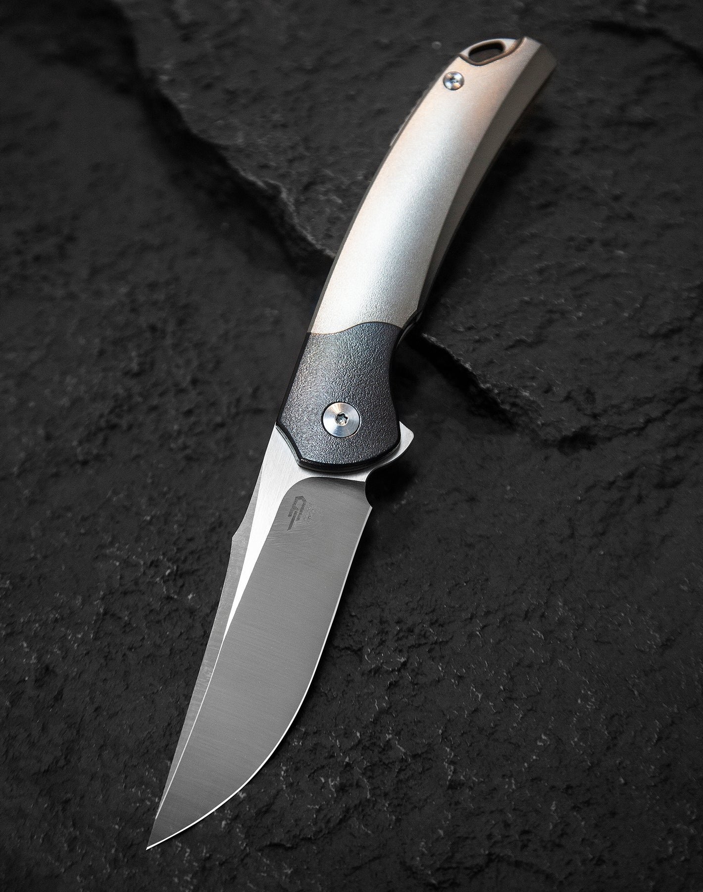 BESTECH SUPERNOVA BT2111A Titanyum+Zirkonyum Destek Sap: 3,07'' M390 Bıçak