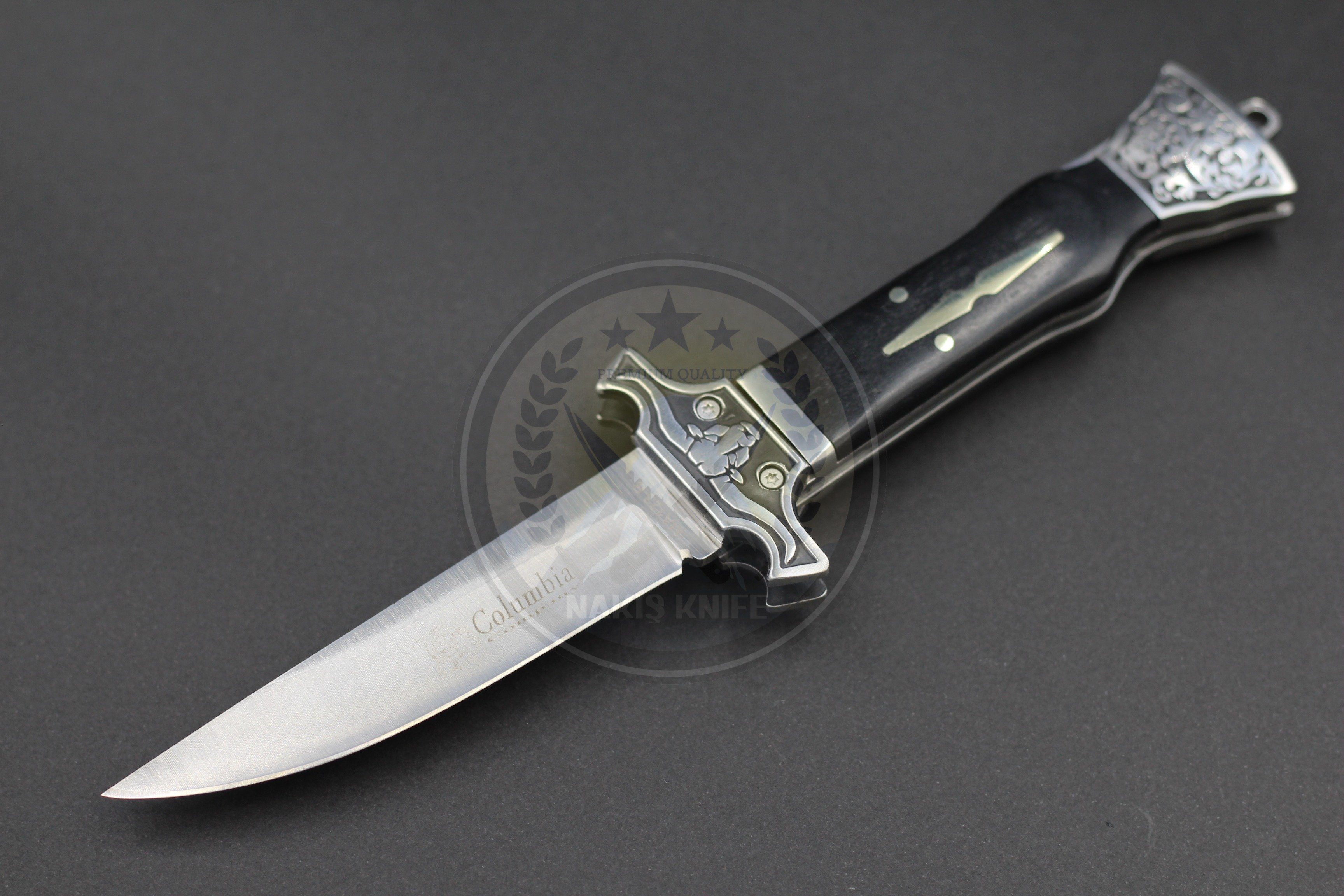 Columbia Company Boğa Figürlü Çakı 22,5cm