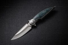Rike Knife RK-Viper 2-A-P/GrCF Plain Titanium Integral Handle With Green Carbon Fiber Inlay Bohler M398 Çakı