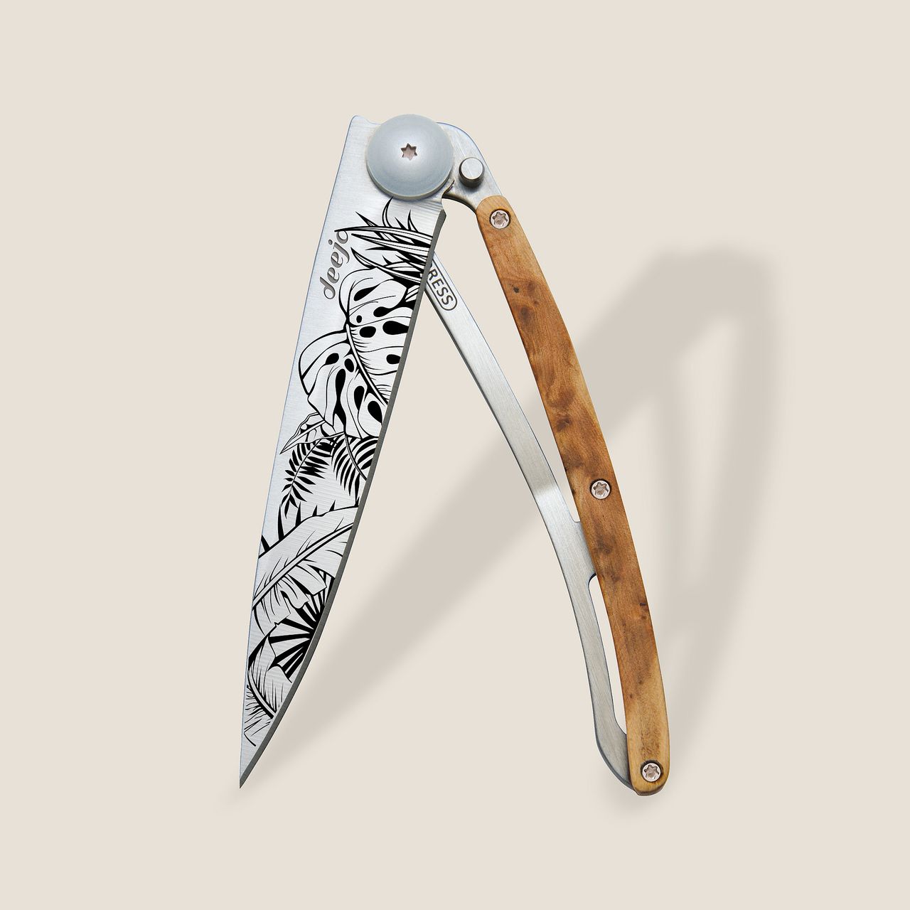 Deejo 37g, Juniper Wood / Jungle Çakı