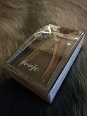 Deejo 37g, Coral Wood / Lion Çakı