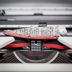 Deejo 37g, Coral Wood / Manuscript Çakı