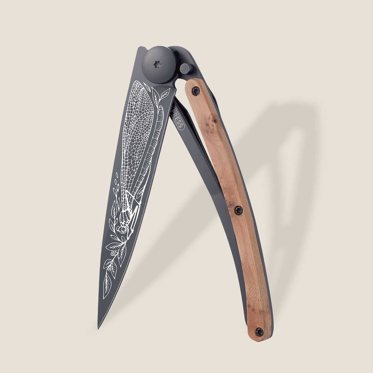 Deejo 37g, Juniper Wood / Dragonfly Çakı