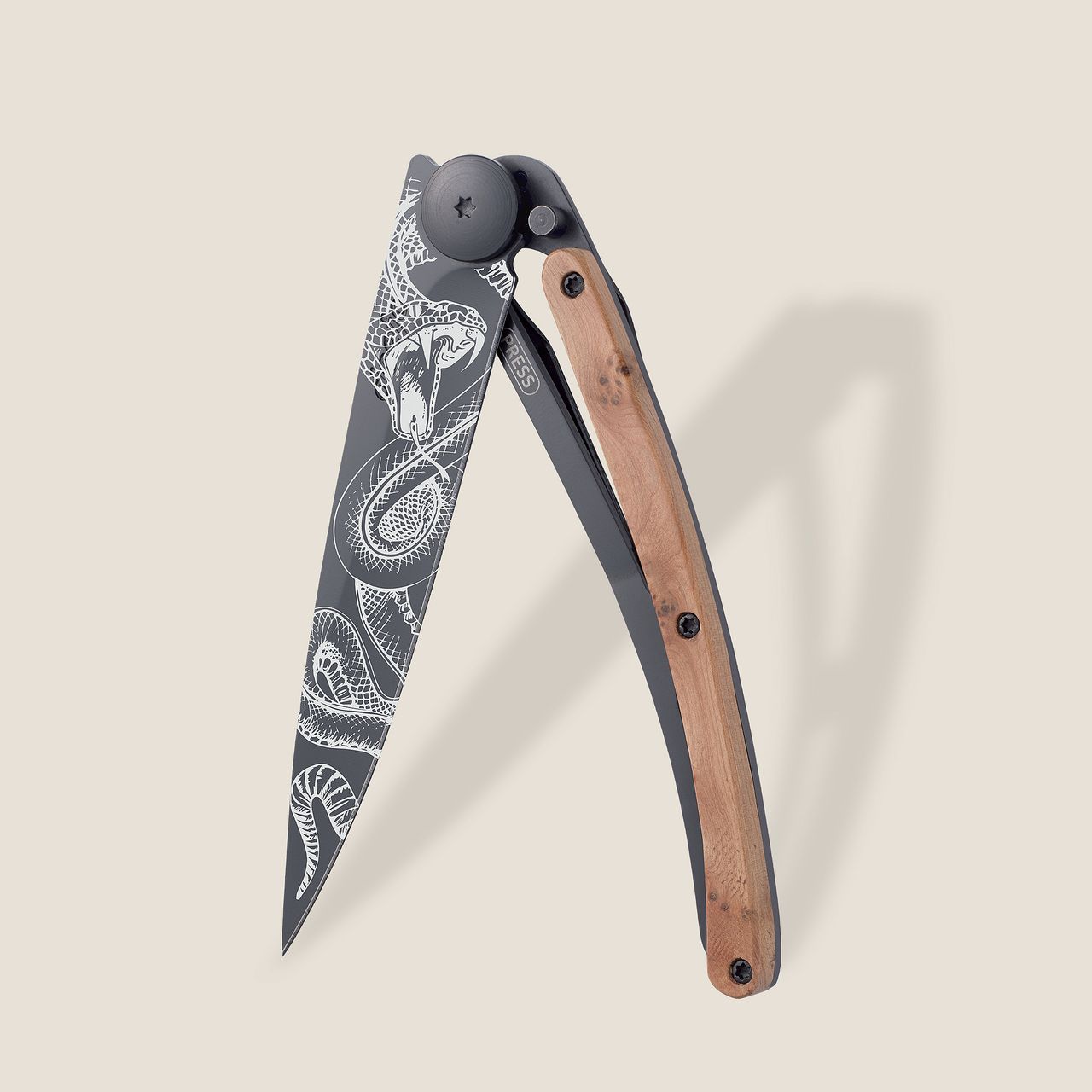 Deejo 37g, Juniper Wood / Snake Çakı