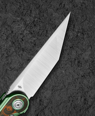 BESTECH BLIND FURY BT2303C Yeşil Titanyum Turuncu Karbon Fiber Kaplama Sap Stonewash+Saten M390 Çakı