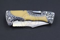 Columbia Company Sırttan Kilitli Gravür Desenli Çakı
