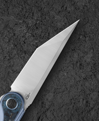 BESTECH BLIND FURY BT2303A Mavi Titanyum Gümüş Karbon Fiber Kakma Sap Stonewash+Saten M390 Çelik Çakı