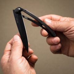 Deejo 37g, Ebony Wood Çakı