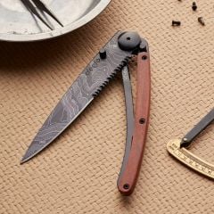 Deejo Serrated 37g, Coral Wood / Topography Çakı